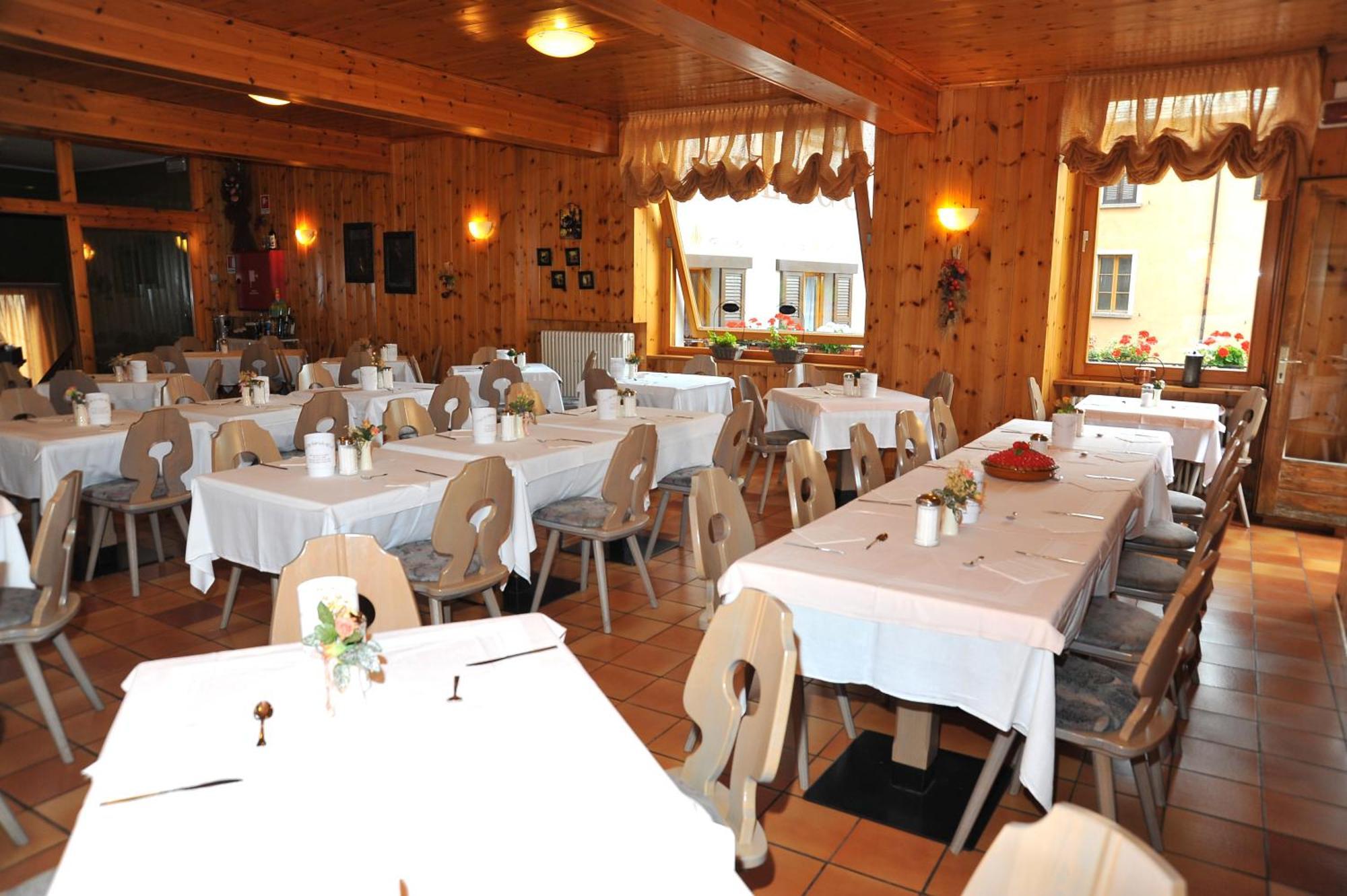 Albergo Stelvio Bormio Exteriör bild